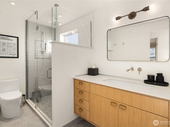 2241 Fairview Avenue E B, Seattle WA 98102
