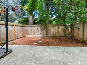23955 58th Court S E1, Kent WA 98032