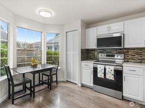 23955 58th Court S E1, Kent WA 98032