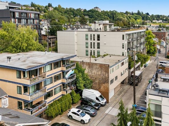 2219 Eastlake Avenue E 101, Seattle WA 98102