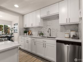 2219 Eastlake Avenue E 101, Seattle WA 98102