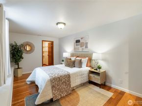 23305 98th Avenue S, Kent WA 98031
