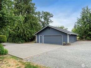 23305 98th Avenue S, Kent WA 98031