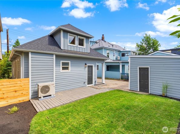 157 26th Avenue, Seattle WA 98122