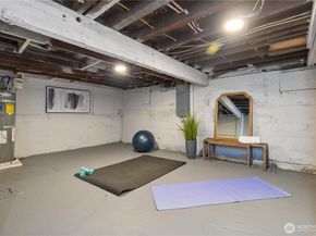 157 26th Avenue, Seattle WA 98122