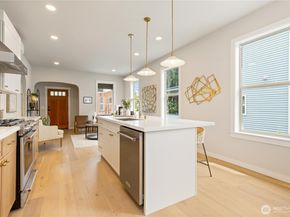 157 26th Avenue, Seattle WA 98122