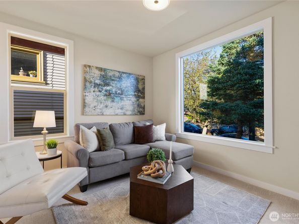 157 26th Avenue, Seattle WA 98122