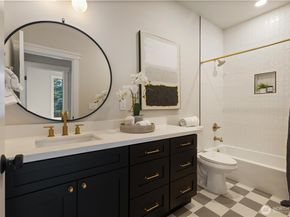 157 26th Avenue, Seattle WA 98122