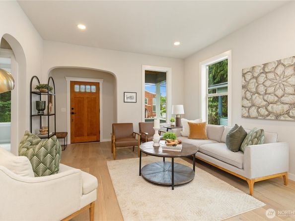 157 26th Avenue, Seattle WA 98122