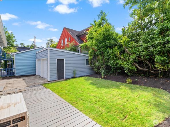 157 26th Avenue, Seattle WA 98122