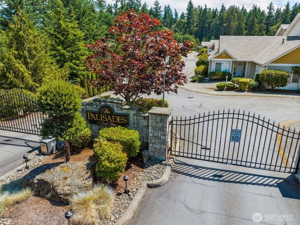 31867 48th Circle SW 14A, Federal Way WA 98023