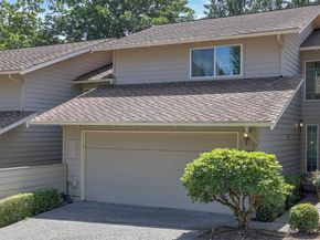 16159 SE 33rd Circle 603, Bellevue WA 98008