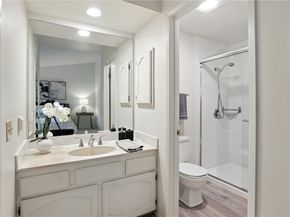 16159 SE 33rd Circle 603, Bellevue WA 98008