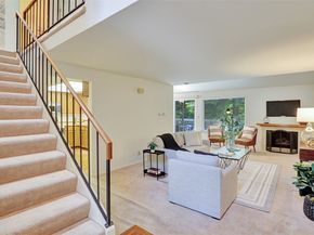 16159 SE 33rd Circle 603, Bellevue WA 98008