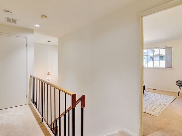 16159 SE 33rd Circle 603, Bellevue WA 98008