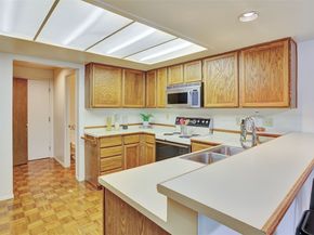 16159 SE 33rd Circle 603, Bellevue WA 98008