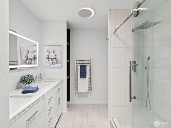 12170 Viewcrest Place NE, Bainbridge Island WA 98110