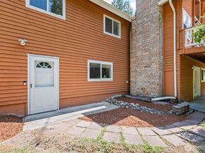 12170 Viewcrest Place NE, Bainbridge Island WA 98110
