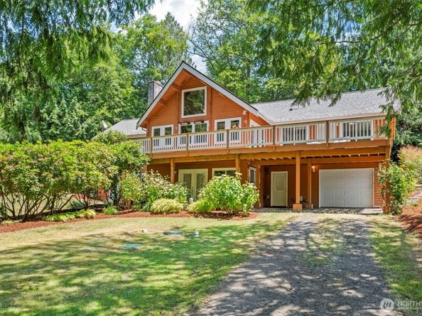 12170 Viewcrest Place NE, Bainbridge Island WA 98110