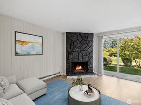 4709 176th Street SW C1, Lynnwood WA 98037