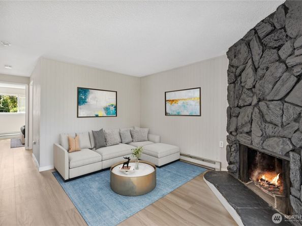 4709 176th Street SW C1, Lynnwood WA 98037
