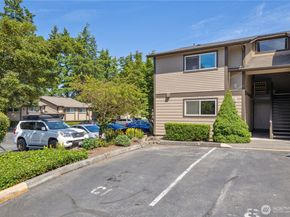 4709 176th Street SW C1, Lynnwood WA 98037