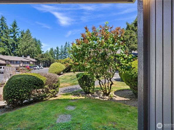 4709 176th Street SW C1, Lynnwood WA 98037