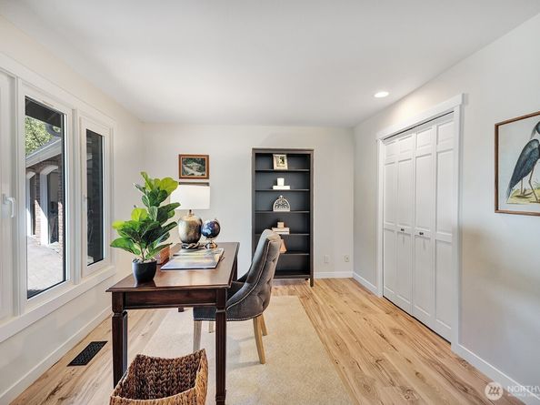 14616 181st Place NE, Woodinville WA 98072