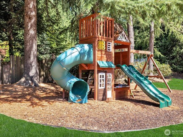 14616 181st Place NE, Woodinville WA 98072