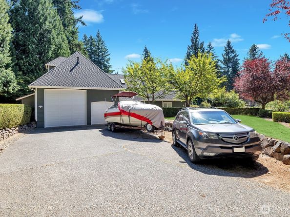 14616 181st Place NE, Woodinville WA 98072