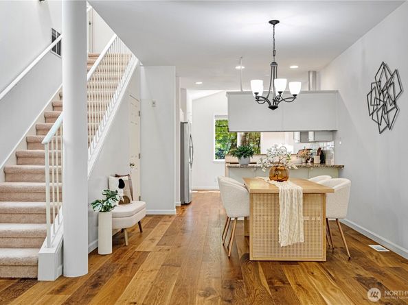 9834 NE 130th Place, Kirkland WA 98034