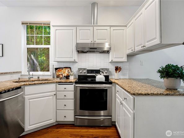9834 NE 130th Place, Kirkland WA 98034