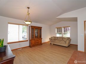 2820 V Court SE, Auburn WA 98002