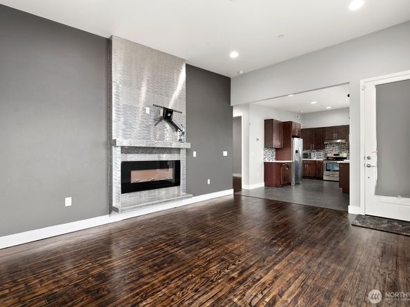 10445 Dixon Drive S, Seattle WA 98178