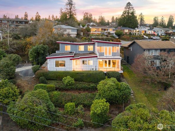 10445 Dixon Drive S, Seattle WA 98178