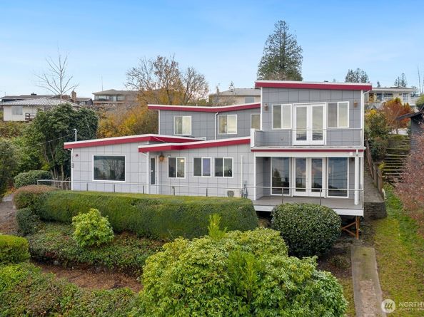 10445 Dixon Drive S, Seattle WA 98178