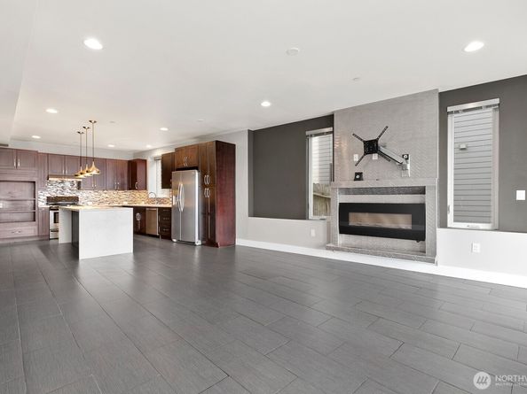 10445 Dixon Drive S, Seattle WA 98178