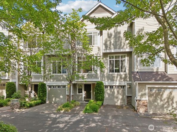 11800 SE 4th Place 203, Bellevue WA 98005