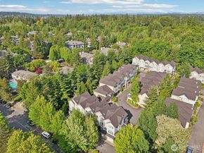 11800 SE 4th Place 203, Bellevue WA 98005