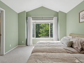 11800 SE 4th Place 203, Bellevue WA 98005