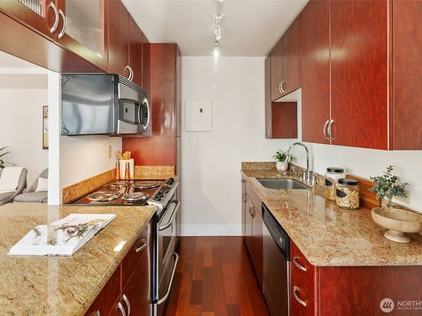 1105 Spring Street 712, Seattle WA 98104