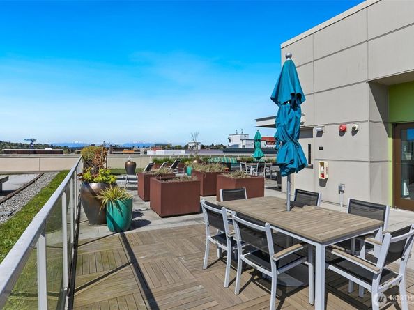 1760 NW 56th Street 608, Seattle WA 98107