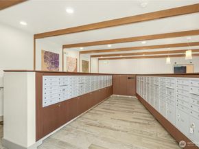 1760 NW 56th Street 608, Seattle WA 98107