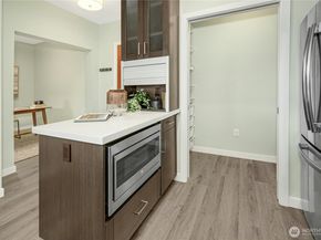 1760 NW 56th Street 608, Seattle WA 98107