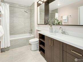 1760 NW 56th Street 608, Seattle WA 98107
