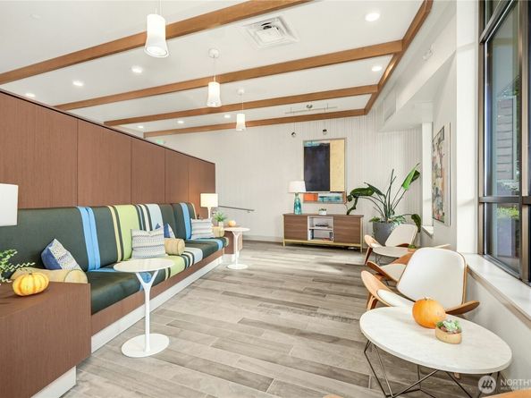 1760 NW 56th Street 608, Seattle WA 98107