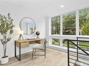 110 B 2nd Street S, Kirkland WA 98033