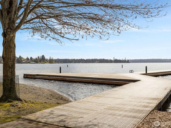 110 B 2nd Street S, Kirkland WA 98033