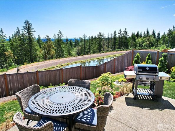 1134 Baker Heights Loop, Bremerton WA 98312