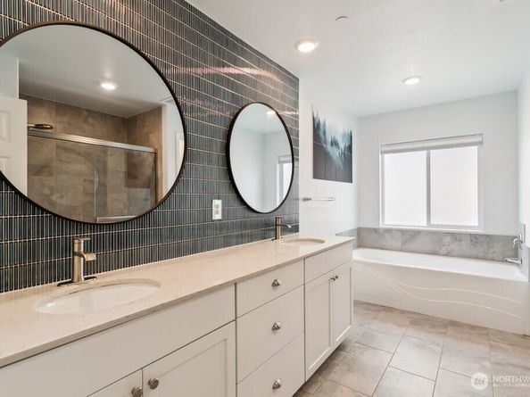 1134 Baker Heights Loop, Bremerton WA 98312